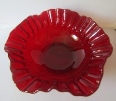 Mosser Glass Ruby Red Glass Grape & Cherry Ruffled Crimped 8 3/4″ Bowl #909BLRC
