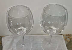 Pair of Marquis By Waterford Vintage Red Wine Glasses Crystal 8.5″ White Light 2
