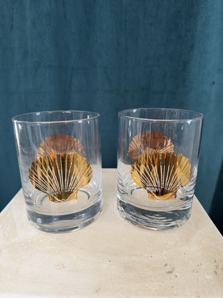 Set of 2 Clear Gold Decorative Rocks Glasses Shell Pattern, 4″ x 3.25″
