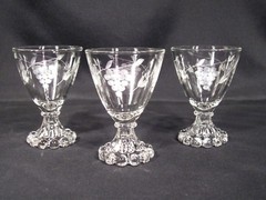 Standard Glass Liquor Cocktail Glasses Cut to Gray Grape Design Set of 7