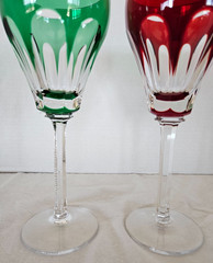 Crystal Legends Godinger Wine Glasses Red & Green Goblets Cut to Clear 8 1/4”
