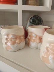 Mid Century Ceramic Santa Serving Set «Raised Eyebrow» Serves 12 Vintage
