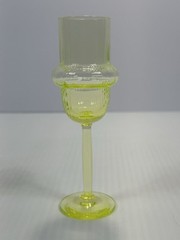 VINTAGE URANIUM WINE CHAMPAGNE GLASS RIIHIMAEN LASI SULTTAANI YELLOW VASELINE
