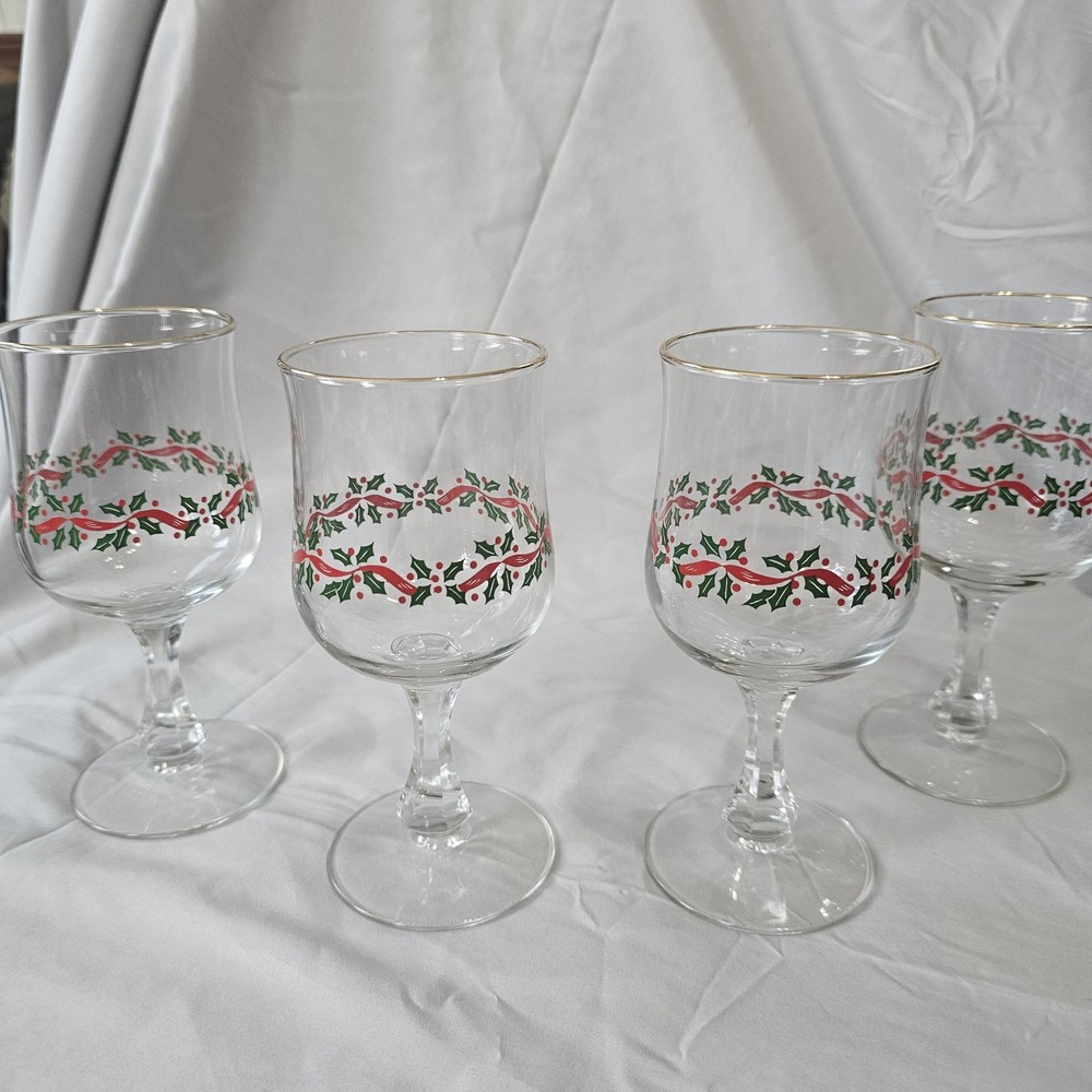 Vintage Libbey Holly Berry Christmas Wine Water Glasses Goblets ~ Set of 4