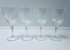 Vintage Luminarc Diamant Crystal Wine Glasses Sunburst Pattern Set of 4