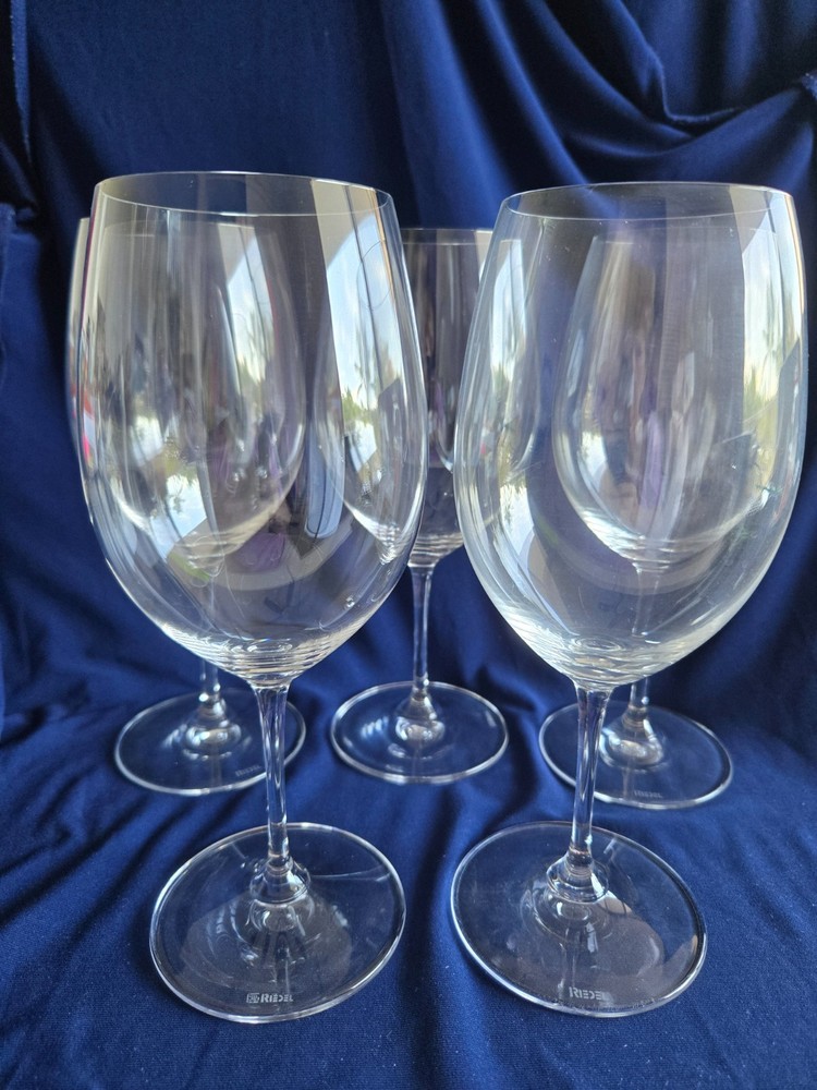 Riedel stemmed signed 5 wine glasses 9″ H 3 1/4 base