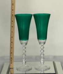 Mikasa Lovely Emerald Green Pair of 10″ Crystal Champagne Flutes faceted stems