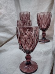 Set of 4 Ravenhead Gemstone Amethyst Wine Glasses 6.75″ tall, 3.5 wide at mouth