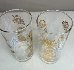 Set of 7 Vintage Mid Century Modern White & Gold Leaf Highball Glasses Tumblers