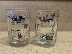 Pair of Vtg MCM Libbey Black Gold Horseless Carriage 3.5” Shot / Juice Glasses