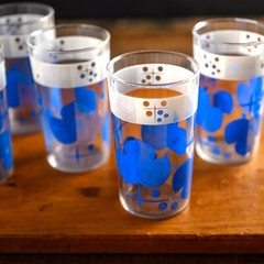 (4) Anchor Hocking Happy Home Glasses 60s Vintage MCM – FAIR – Blue White ATOMIC