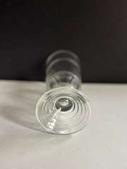 SET OF 8 VINTAGE ANCHOR HOCKING MANHATTAN PATTERN FOOTED TUMBLERS