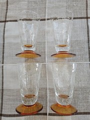 4 Vintage Clear Optic Panel Textured Glasses Amber Footed 4.75″ Retro HTF