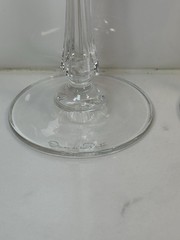 2 Signed Oscar de la Renta TIFTON 9″ Vertical Cut Crystal CHAMPAGNE Glass