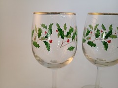 Set of 2 Lenox Holiday Dimension 10 Ounce Wine Glasses/Water Goblets
