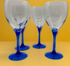 4 LIBBEY DOMAINE BLUE PETAL FACETED STEM 10oz WATER GOBLETS 8″ Cobalt 💙 EUC