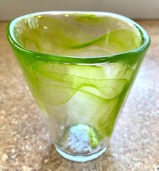Kosta Boda Green Swirl Mine Tumbler Ulrica Hydman-Vallien UHV Art Glass Sweden