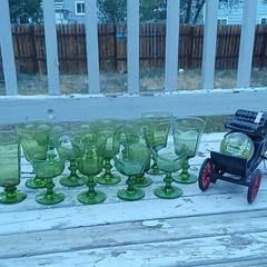Green Glass Goblet Set Stemmed Drinking Glasses Unisex Adults Barware