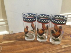 Ella’s Rooster 3 Glassware Tumblers 16 oz by International Vintage MINT