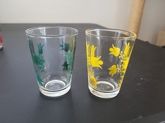 2 Vintage 3.75-Inch Glass Tumblers with Yellow & Green Tulip Design