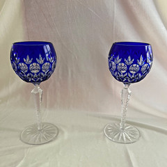 Boheniam Style cut-to-clear Blue Hock Wine/Gobelet glass by Godinger (2)