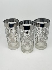 Vintage MCM Kimiko Silver Knights Shield Tumbler Glasses Set Of 3 Barware EUC