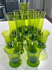 Vintage 14 piece Anchor Hocking Footed Moss Green Glass set