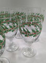 Set of 7 Libbey Christmas Holiday Holly Iced Tea Glasses Stemware Goblets