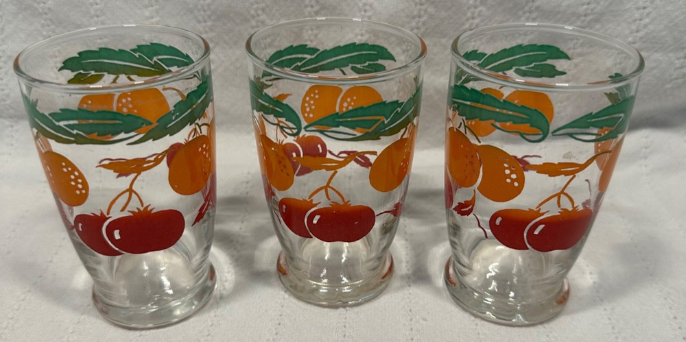 3 vtge juice glasses oranges cherry cherries holds 4 ozs. 3.75″ One streak? LOOK