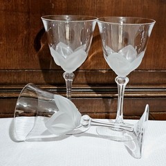 3 Cristal D’Arques Florence Wine Glasses 6.5″ crystal frosted 3D petals romantic