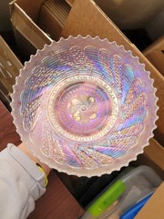 Super Pretty Dugan White Carnival Glass Round Up Pattern Ice Cream Shapped Bowl