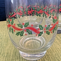 SET OF FOUR LIBBEY HOLLY BERRY 5-1/4″ TALL WATER GLASSES – EXCELLENT CONDITION