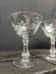 2 Stunning Vintage MCM Fostoria Chintz? Clear Stemmed Wine Glasses Floral Chip