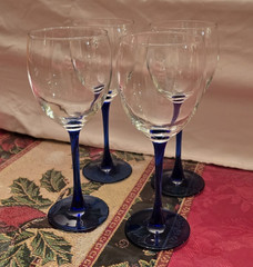 4 Cristal D’Arques Neptune 7.75” Water/Wine Glasses Goblets Cobalt Blue Stem EUC