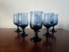 6 Pfaltzgraff Yorktowne Dark Blue Navy Stemmed Glasses 8 oz Water Wine Goblets