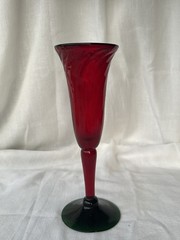 9 1/2″ Tall Champagne Flute w/Ruby Red Stem & Flute w/ Dark Green Base & Top Rim