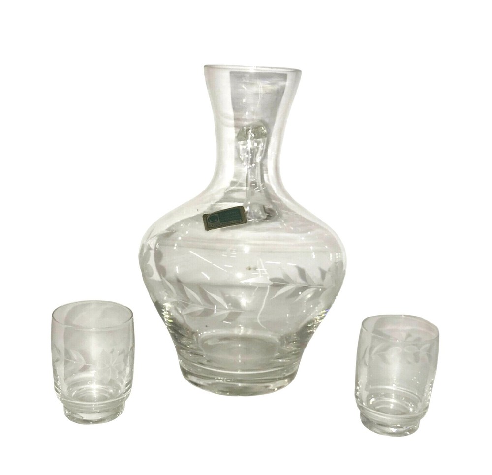 Glass Carafe LAUSITZER GERMANY with Pips – cups – Pretty Etched Pattern