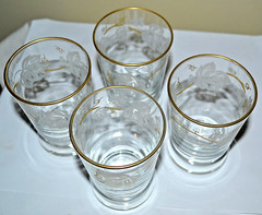4 VINTAGE MCM Libbey Frosted JUICE DRINK Glasses w/Gold Leaf Leaves Pattern EUC!