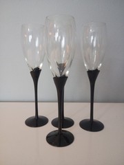 COLONY GLASS SET OF 4 AMARYLLIS 6 OUNCE CHAMPAGNE FLUTES
