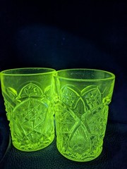 EAPG Hobstar Pattern 4in Glasses Juice/Double Shot Clear UV Reactive