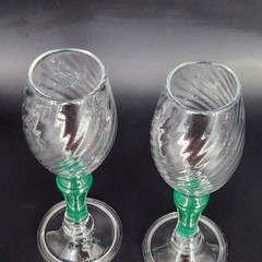 Set of 2 Signed Hand Blown Vtg Studio Art Glass Wine Champagne Glasses Green