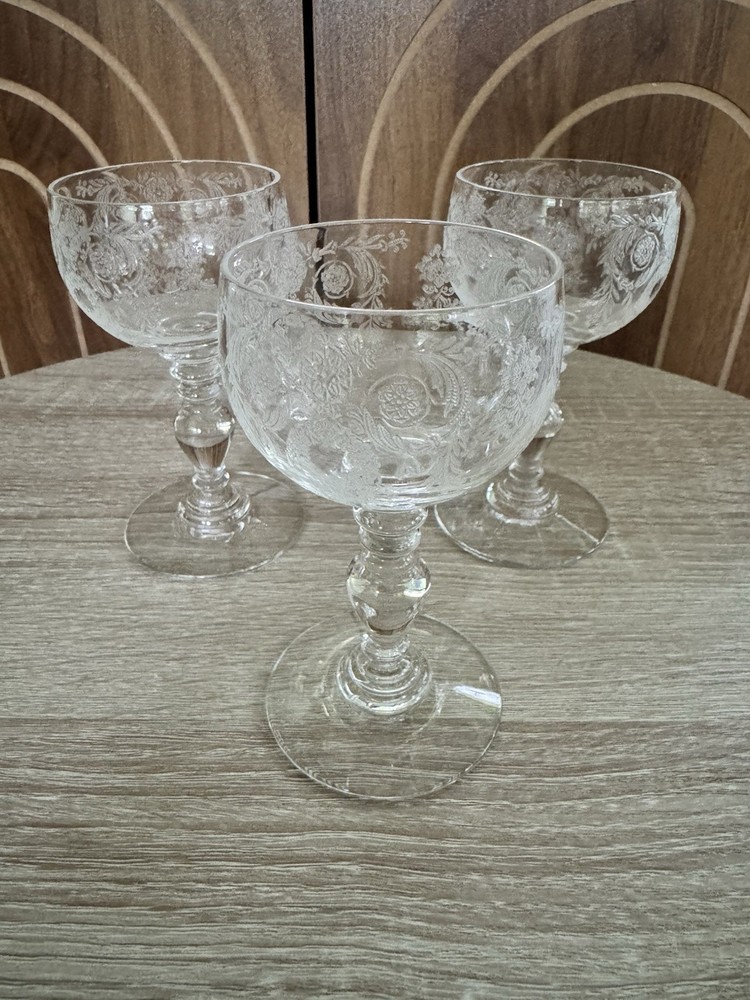 Vintage Etched Glass Cordial Glass Set Of 3 Liqueur Glasses
