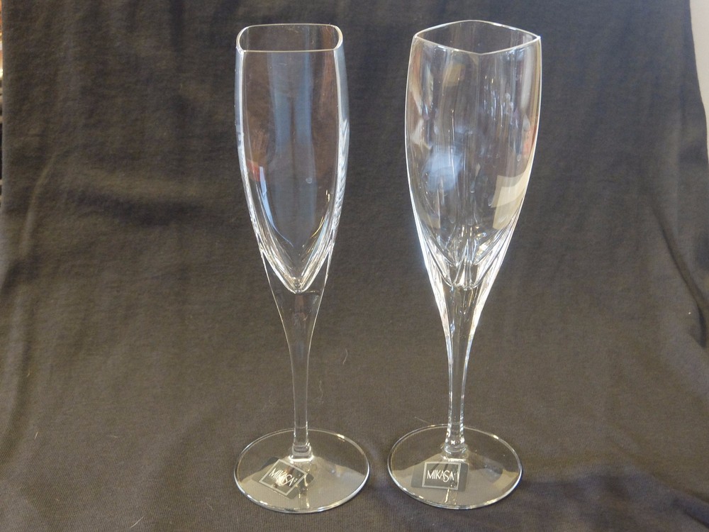 Mikasa Crystal France PANACHE 9 3/4″ Champange Flutes Lot of 2 w/tags SW065