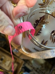 Vtg Mid Century Libbey Glasses Gold Oak Leaf Frosted Set of 8 with Metal Caddy