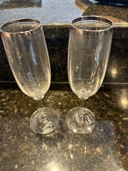 2 NWT Mikasa Champagne Flutes
