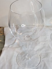 Pair of Marquis By Waterford Vintage Red Wine Glasses Crystal 8.5″ White Light 2