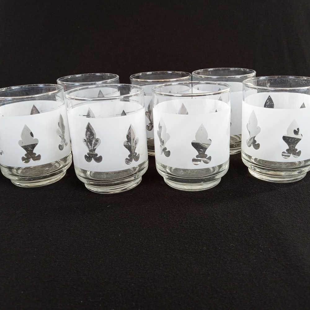 7 Libbey Fleur De Lis Low Ball Juice Glasses 3″ Frosted White Silver Vintage
