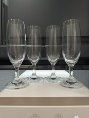 4 Champagne Flutes, 7” Tall, Teardrop Pattern /Tulip Style, MINT CONDITION