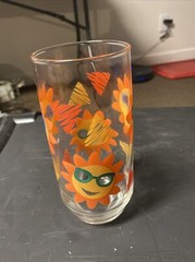 Vintage LIBBEY Tropical Multi Color 16oz Glass Parrot McCaw Sun Sunshine Libby