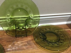 Vintage Green Thumbprint Indiana Glass -3 X Plate and cup set READ